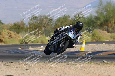 media/Nov-11-2023-SoCal Trackdays (Sat) [[efd63766ff]]/Turn 2 Set 2 (1145am)/